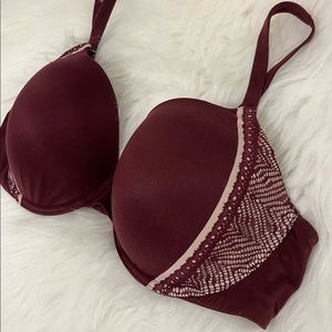 Victoria’s Secret 38C Underwire Bra